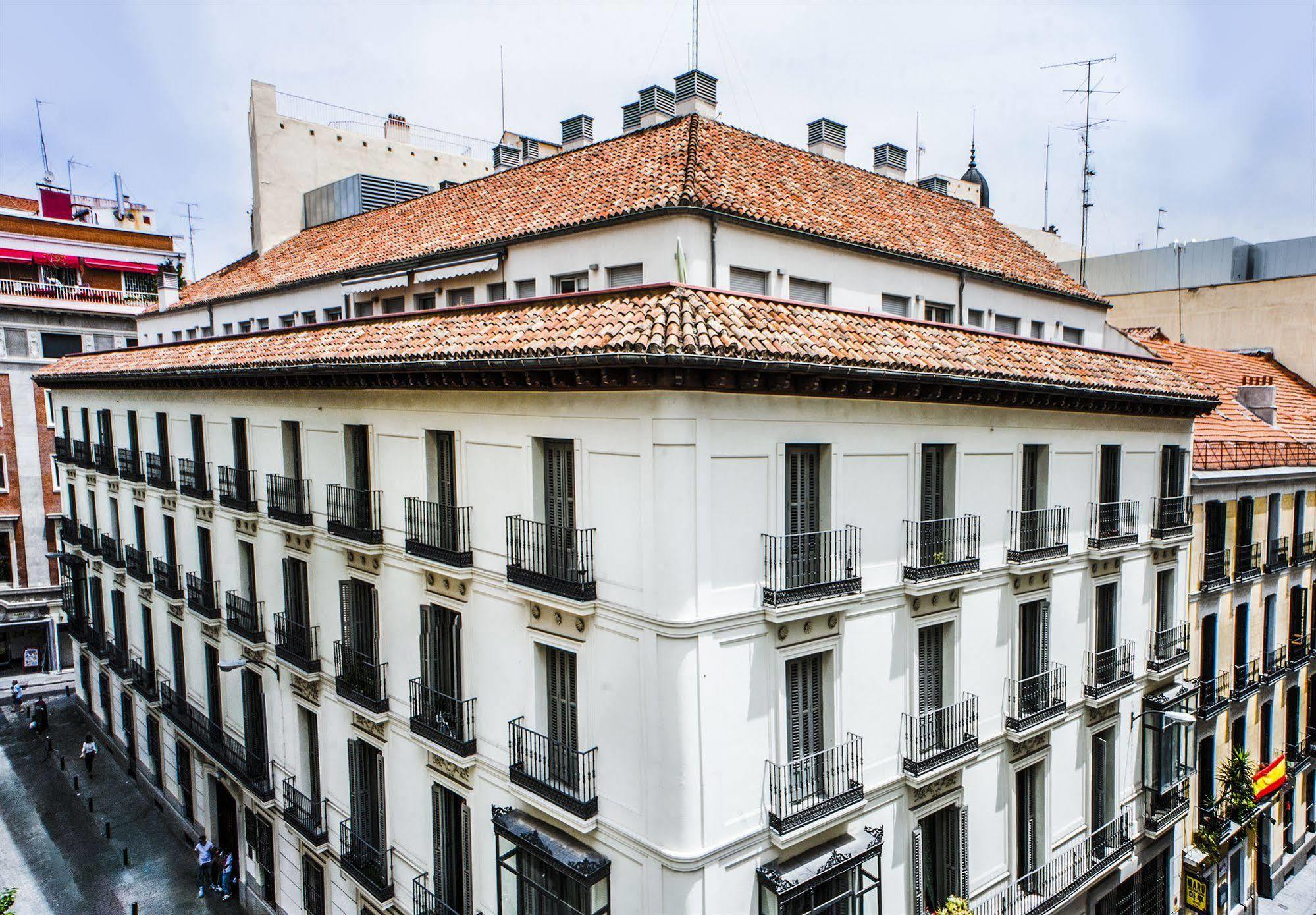 Gran Via Suites Madrid Kültér fotó
